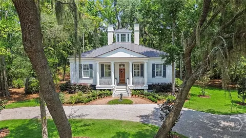 192 Myrtle Grove Ln, Richmond Hill, GA 31324