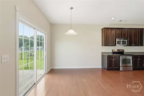 Living - 4 Olde Gate Ct, Pooler, GA 31322 photo 5 of 5