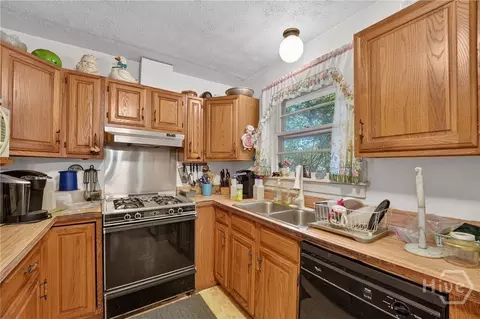 Kitchen - 948 Tract B Morgan Rd, Springfield, GA 31329 photo 5 of 6