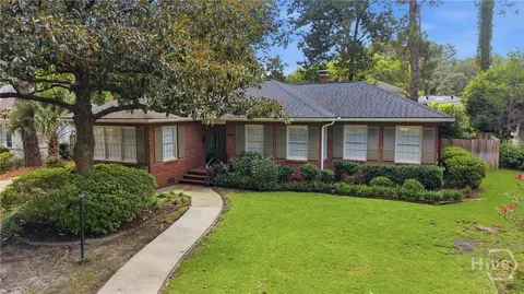 5116 Abercorn St, Savannah, GA 31405