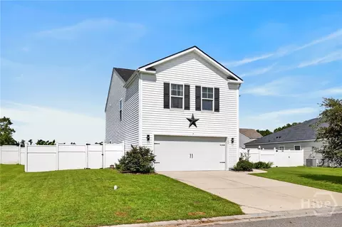 Exterior - 102 Butternut Blvd, Guyton, GA 31312 photo 3 of 17