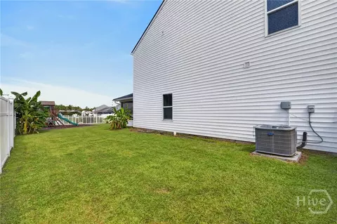 Exterior - 102 Butternut Blvd, Guyton, GA 31312 photo 7 of 17