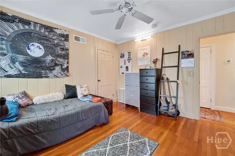 Bedroom - 30 E 60th St, Savannah, GA 31405 photo 5 of 7