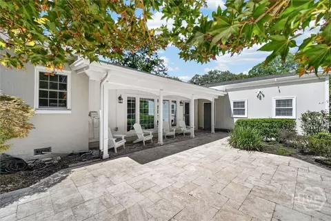 Exterior - 30 E 60th St, Savannah, GA 31405 photo 8 of 14