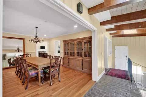 Dining - 30 E 60th St, Savannah, GA 31405 photo 3 of 4
