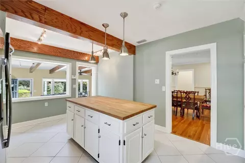 Kitchen - 30 E 60th St, Savannah, GA 31405 photo 1 of 6