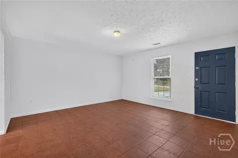 Living - 114 Fox St, Springfield, GA 31329 photo 2 of 4