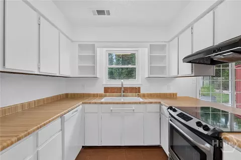 Kitchen - 114 Fox St, Springfield, GA 31329 photo 3 of 6