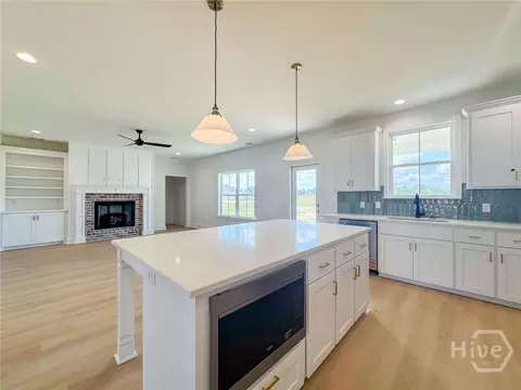 Kitchen - 151 Cottage Loop, Midway, GA 31320 photo 3 of 3