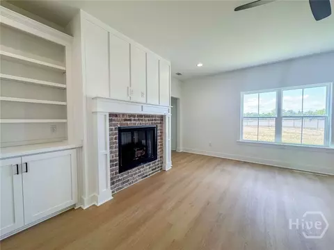 Living - 151 Cottage Loop, Midway, GA 31320 photo 3 of 4