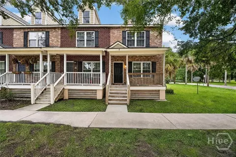 1516 E Henry St, Savannah, GA 31404