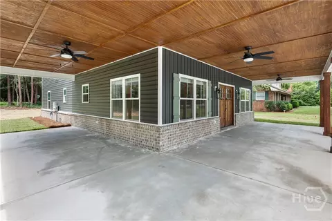 Exterior - 406 S Ash St, Springfield, GA 31329 photo 5 of 8