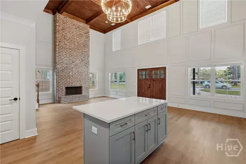 Living - 406 S Ash St, Springfield, GA 31329 photo 5 of 5