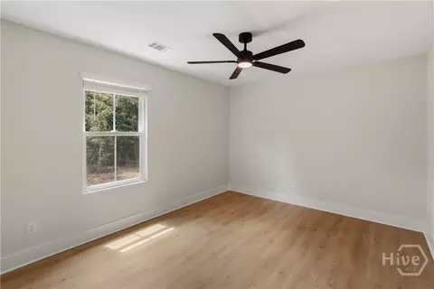 Bedroom - 406 S Ash St, Springfield, GA 31329 photo 7 of 10