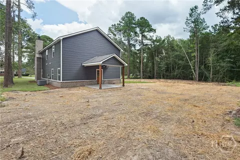 Exterior - 406 S Ash St, Springfield, GA 31329 photo 7 of 8