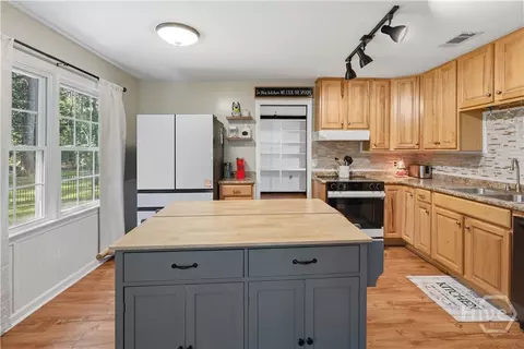 Kitchen - 205 W 4th St, Springfield, GA 31329 photo 1 of 3