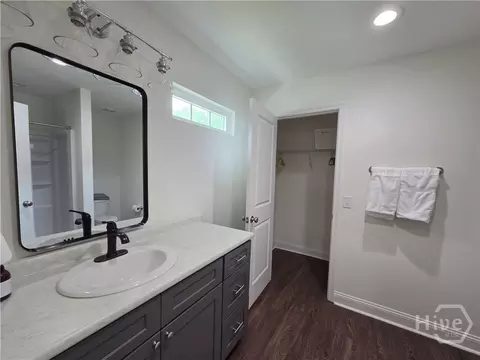 Bath - 126 Read St, Pooler, GA 31322 photo 2 of 5