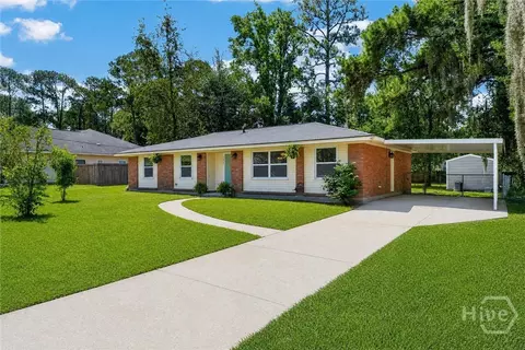 1907 E 63rd St, Savannah, GA 31404