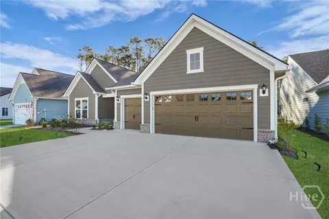 217 Higginson Dr, Richmond Hill, GA 31324
