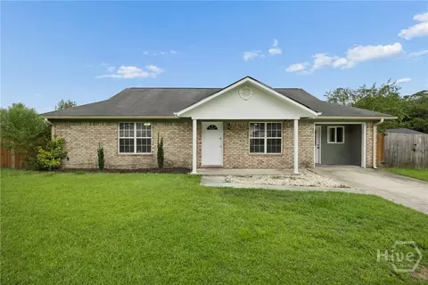 1027 Barley Dr, Hinesville, GA 31313