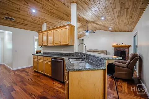 Kitchen - 926 Oak Hampton Rd, Fleming, GA 31309 photo 2 of 2