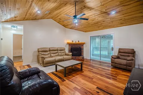 Living - 926 Oak Hampton Rd, Fleming, GA 31309 photo 1 of 1