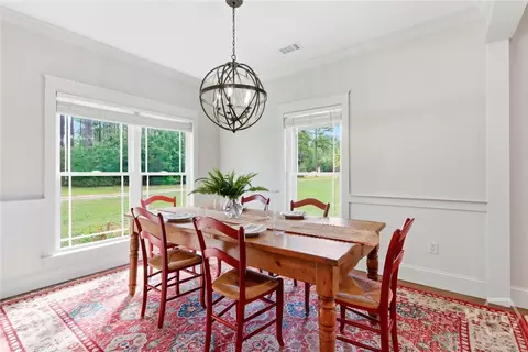 Dining - 755 Elbert Arnsdorff Rd, Springfield, GA 31329 photo 1 of 2