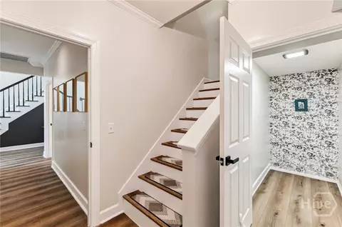 Entry Way - 9 Devon Rd, Savannah, GA 31419 photo 4 of 8