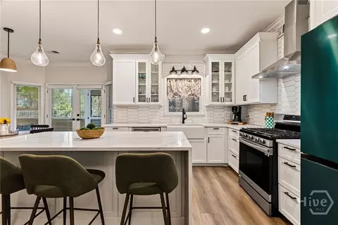 Kitchen - 9 Devon Rd, Savannah, GA 31419 photo 6 of 7