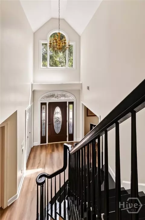 Entry Way - 9 Devon Rd, Savannah, GA 31419 photo 5 of 8