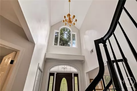 Entry Way - 9 Devon Rd, Savannah, GA 31419 photo 2 of 8