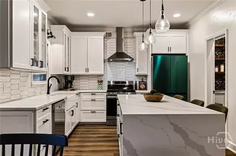 Kitchen - 9 Devon Rd, Savannah, GA 31419 photo 3 of 7