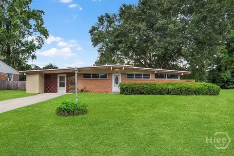 316 Willow Rd, Savannah, GA 31419
