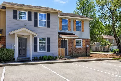 2 Seagull Ln, Savannah, GA 31419