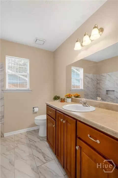 Bath - 98 Red Fox Dr, Savannah, GA 31419 photo 4 of 5