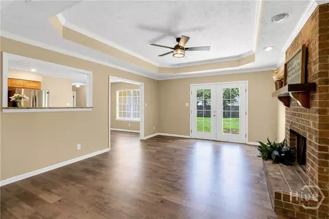 Living - 98 Red Fox Dr, Savannah, GA 31419 photo 5 of 7