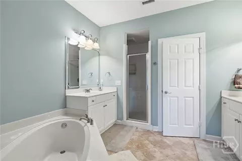 Bath - 136 Mallory Pl, Pooler, GA 31322 photo 2 of 3
