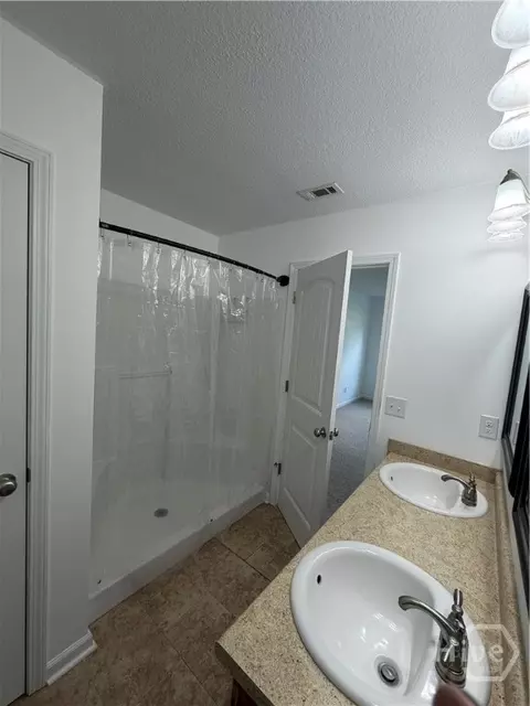 Bath - 284 Barrister Cir, Guyton, GA 31312 photo 1 of 4