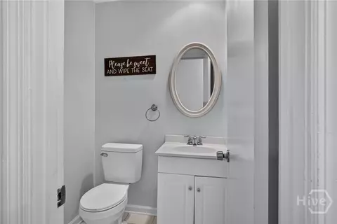 Bath - 12502 Apache Ave #27, Savannah, GA 31419 photo 1 of 5