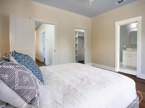 Bedroom - 809 E 36th St, Savannah, GA 31401 photo 3 of 4