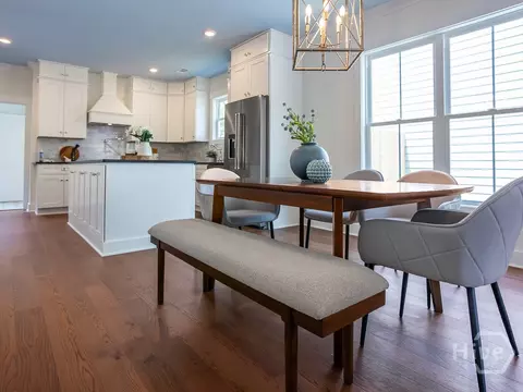 Dining - 809 E 36th St, Savannah, GA 31401 photo 3 of 3