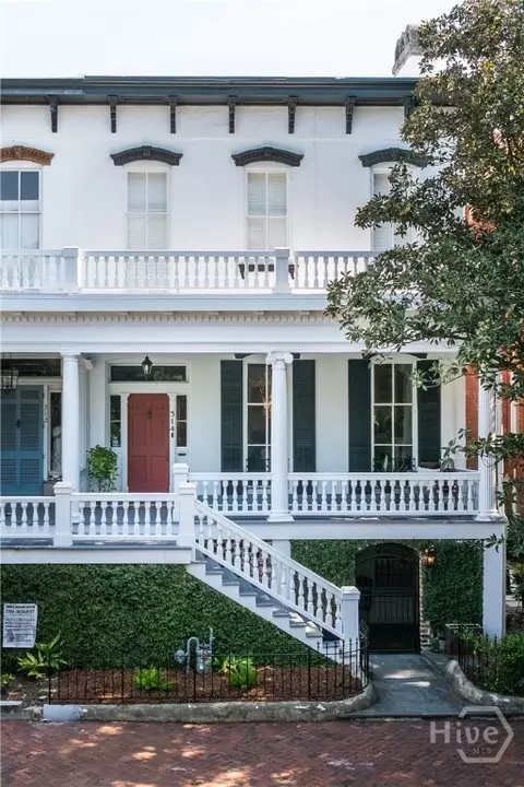 314 E Huntingdon St, Savannah, GA 31401