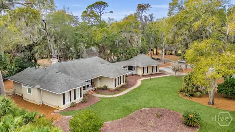10 Tangletree Ln, Savannah, GA 31411
