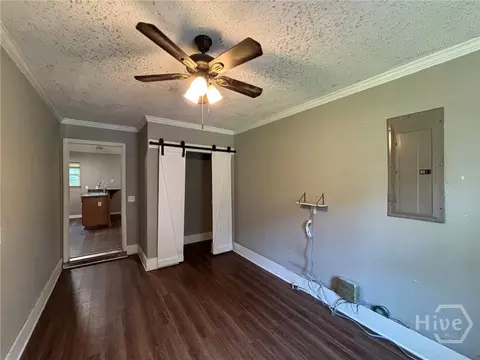 Living - 405 Shadowbrook Cir, Springfield, GA 31329 photo 3 of 3