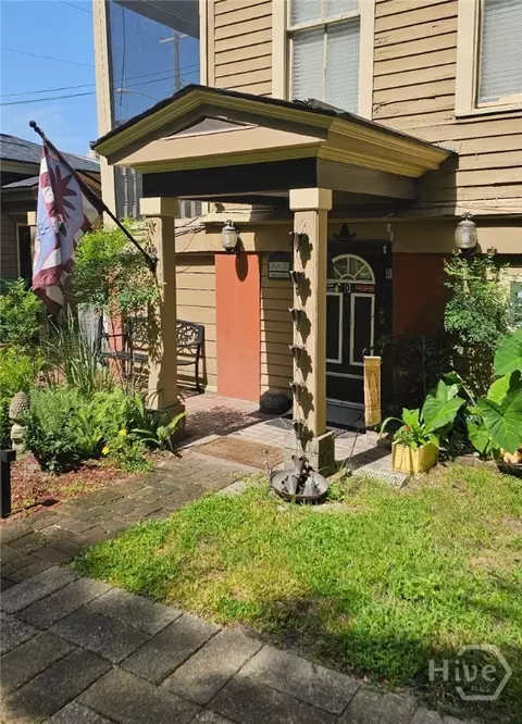 109 E Park Ave #D, Savannah, GA 31401