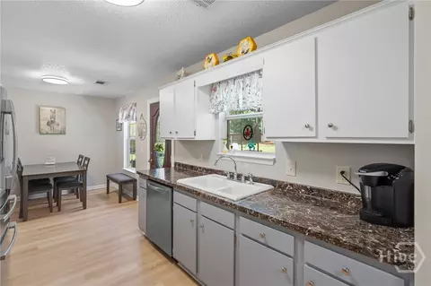 Kitchen - 60 Del A Rae Cir, Guyton, GA 31312 photo 2 of 2