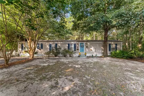 226 Canvasback Dr, Bloomingdale, GA 31302