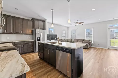 Kitchen - 8 Chimney Ct, Port Wentworth, GA 31407 photo 3 of 5