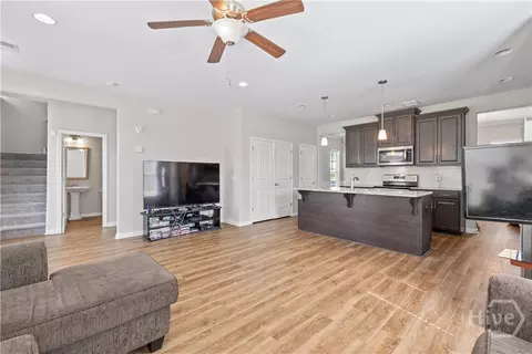 Living - 8 Chimney Ct, Port Wentworth, GA 31407 photo 4 of 4