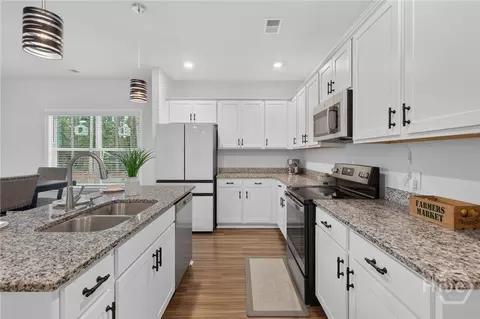Kitchen - 112 Jepson Way, Pooler, GA 31322 photo 3 of 4